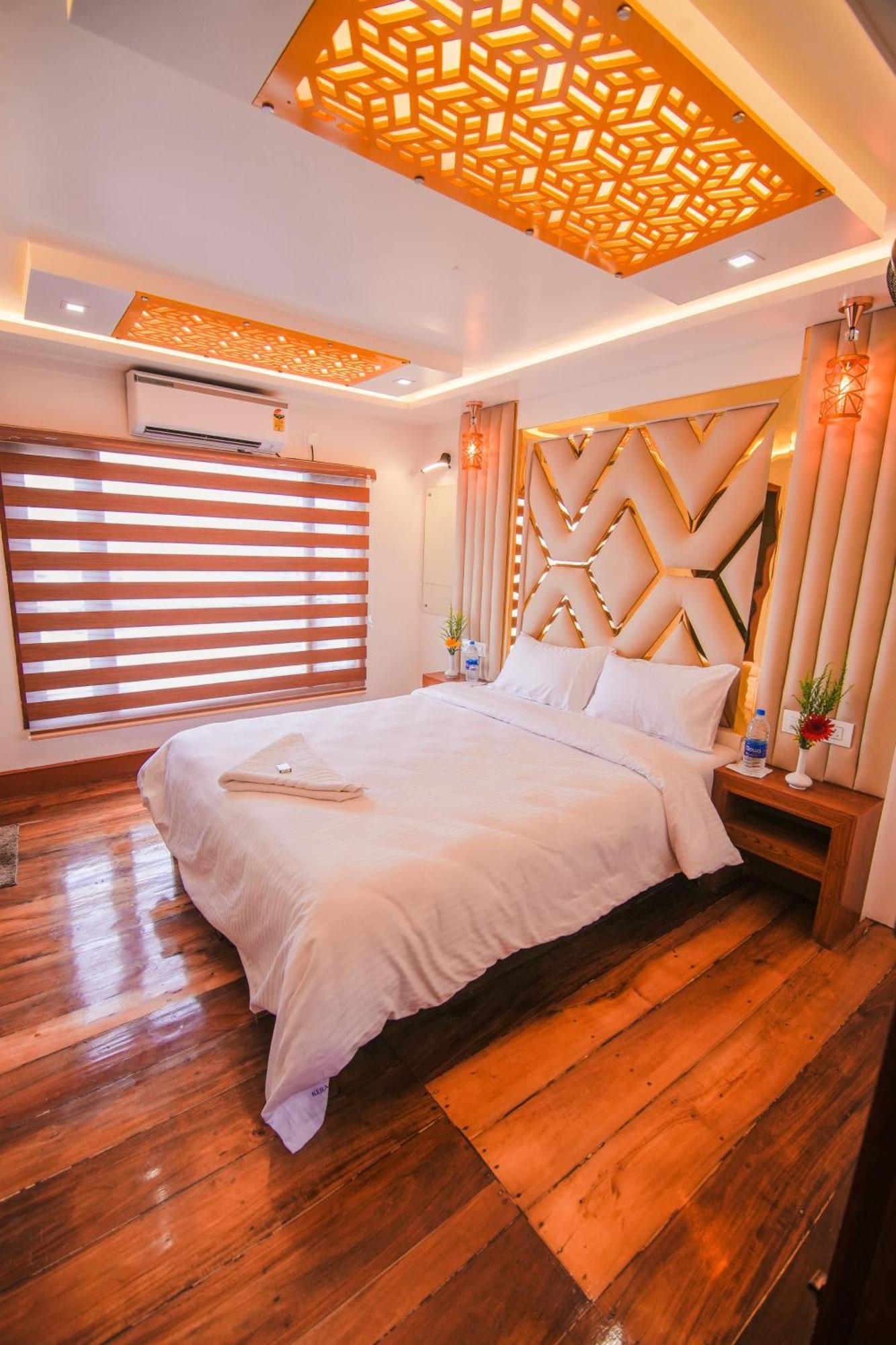 Kera Houseboats Alleppey Alappuzha Ngoại thất bức ảnh